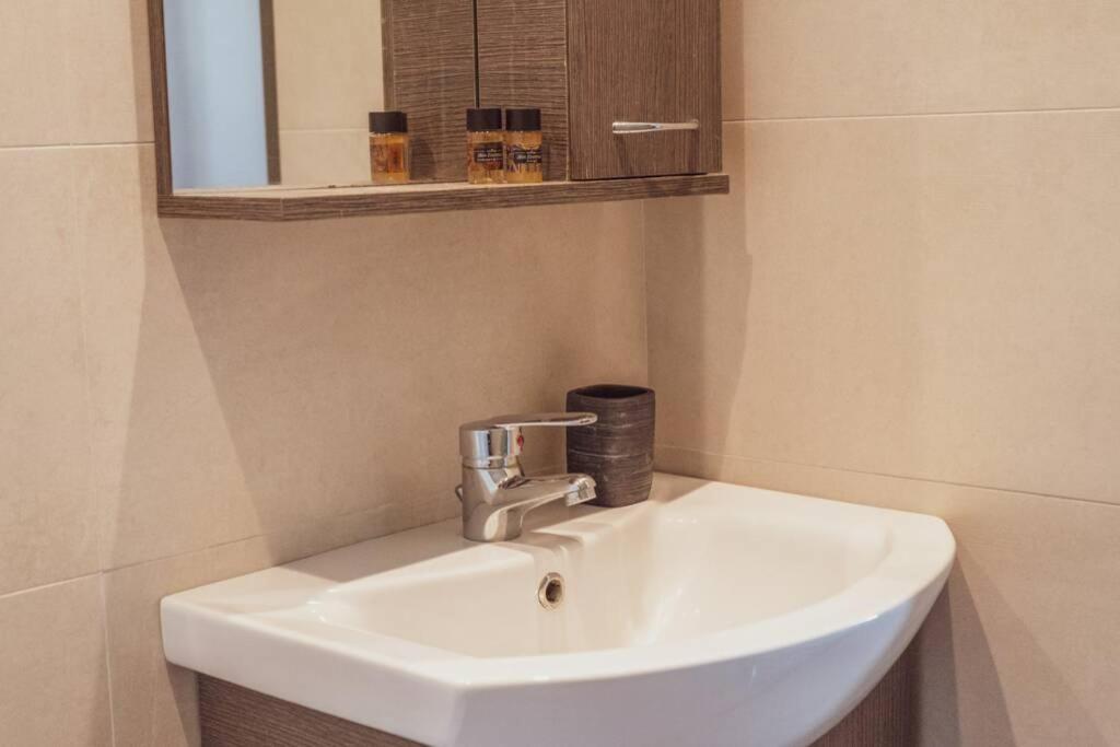 Sunny Downtown Appartment A/C Wifi C1 Heraklion  Ngoại thất bức ảnh
